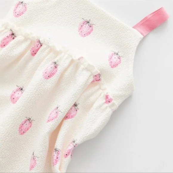 Zara Girls strawberries print sleeveless dress - Picture 3 of 7